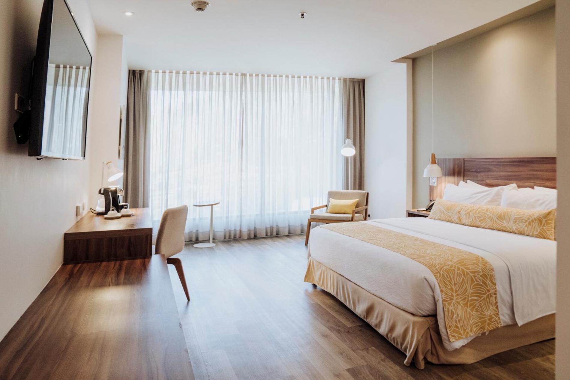 Novotel Medellin El Tesoro Luaran gambar A room at the hotel