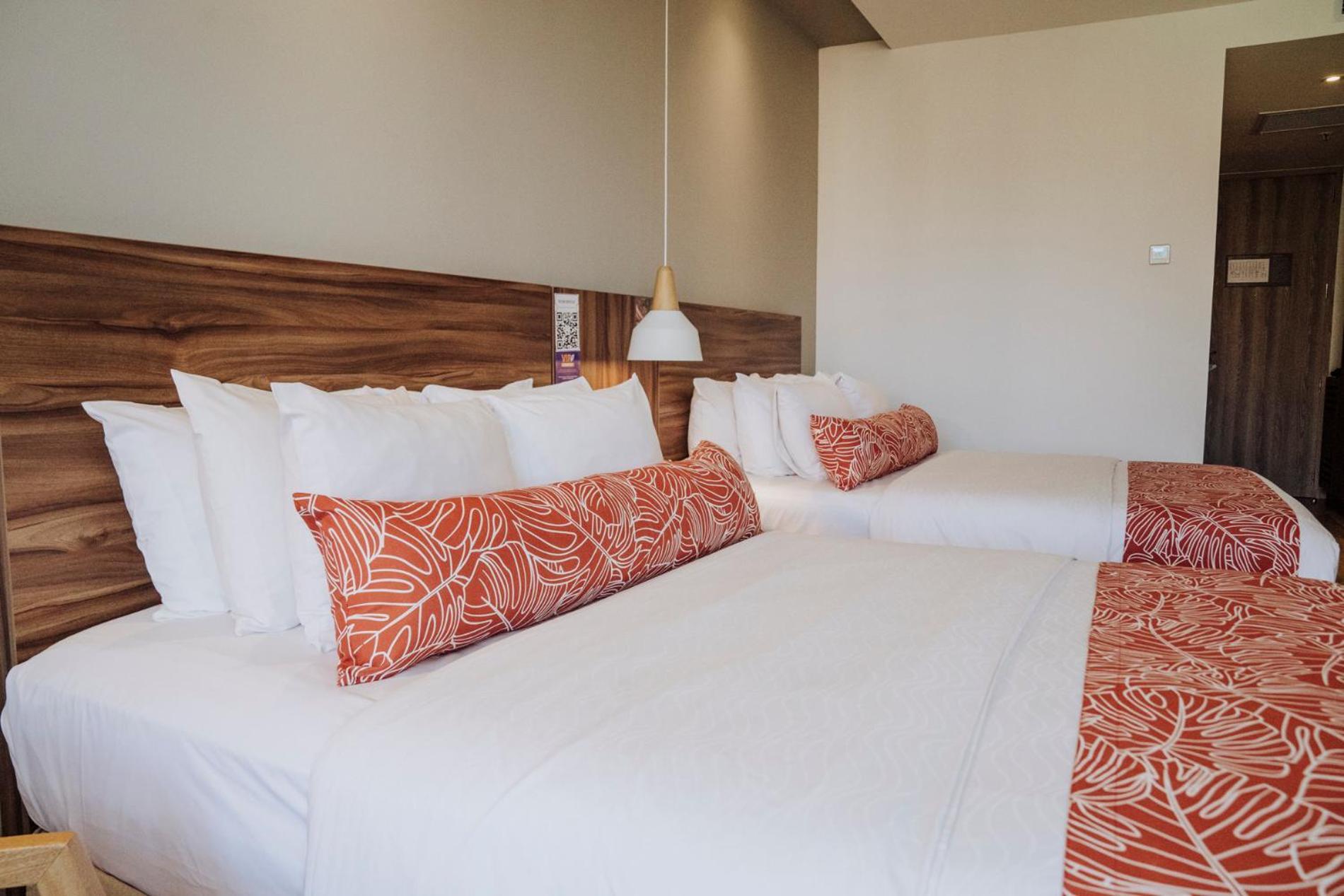 Novotel Medellin El Tesoro Luaran gambar A room at the hotel