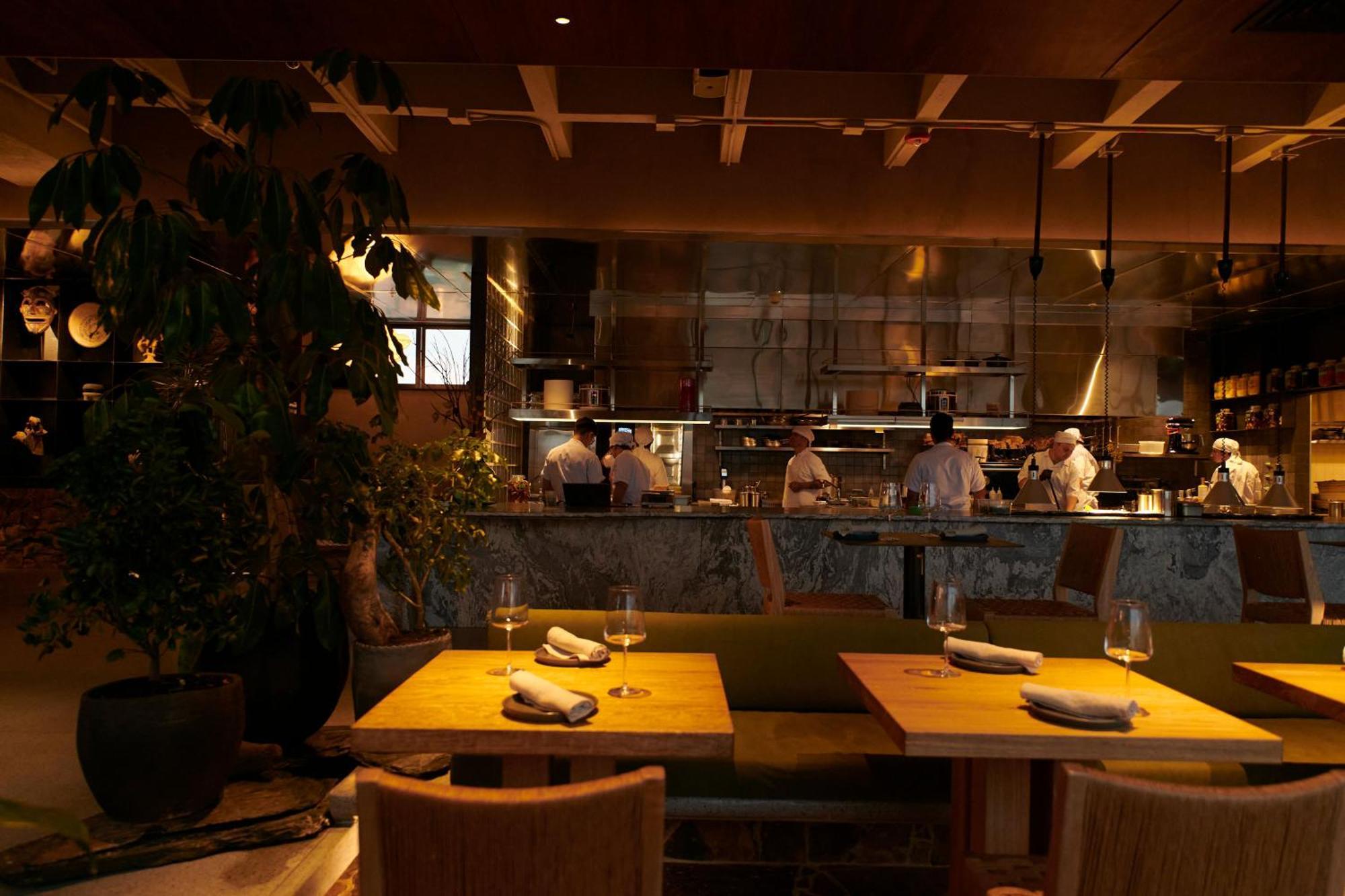 Novotel Medellin El Tesoro Luaran gambar Interior of the restaurant